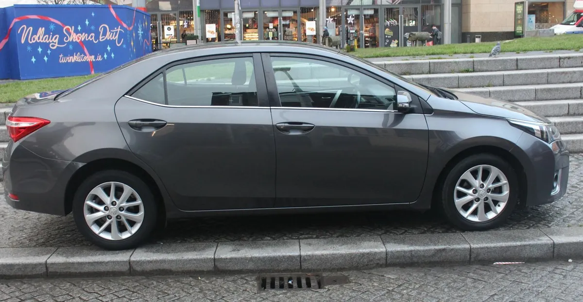 Toyota Corolla 2015 1.4D4D Luna - Image 4