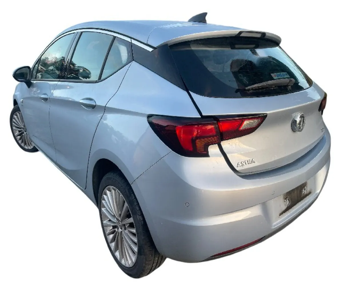 2016 Vauxhall Astra for Breaking/Dismantling - Image 4
