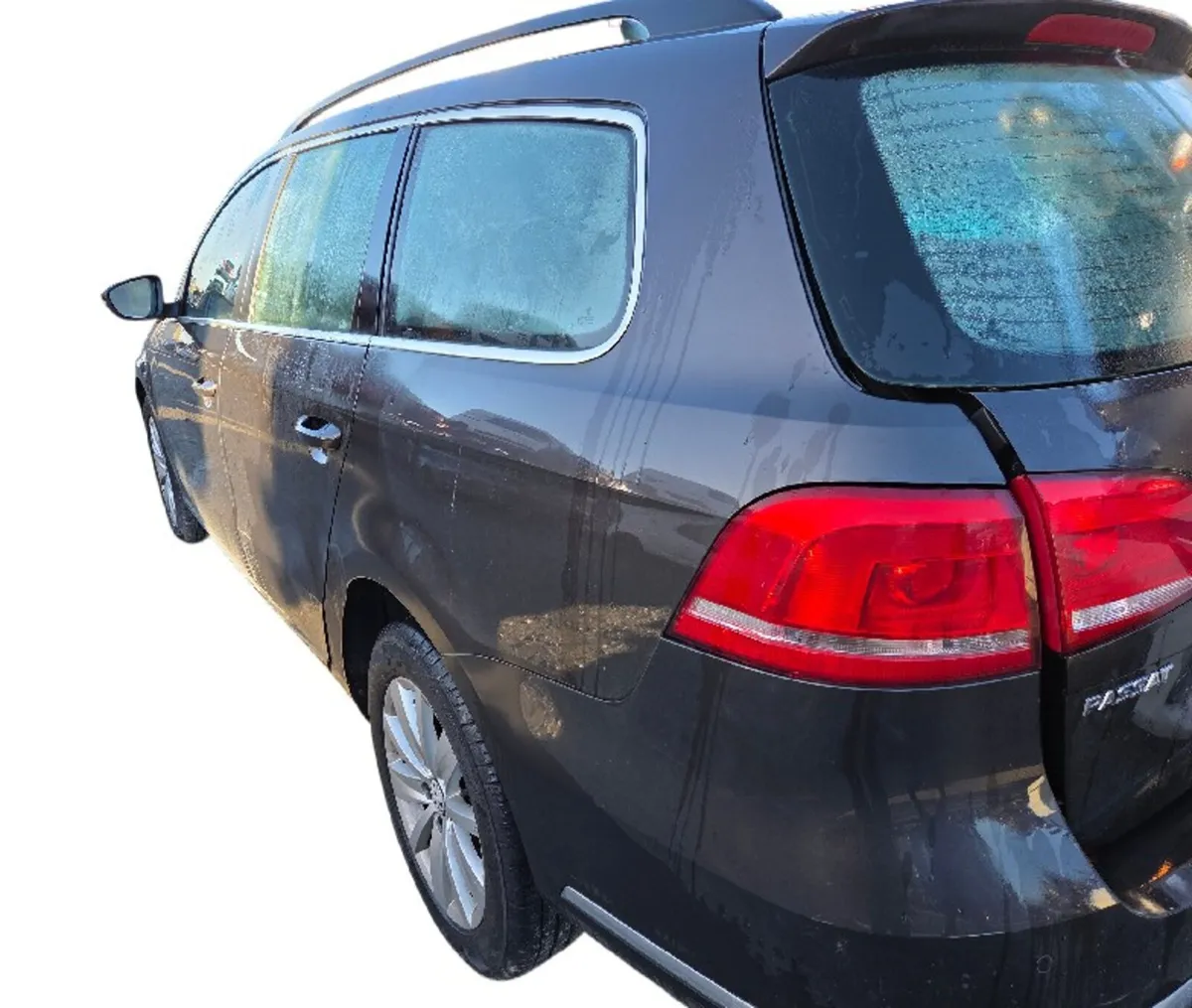 2011 Volkswagen Passat for Breaking/Dismantling - Image 4