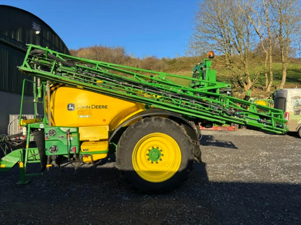John Deere M740i - Trailed Sprayer - Image 4