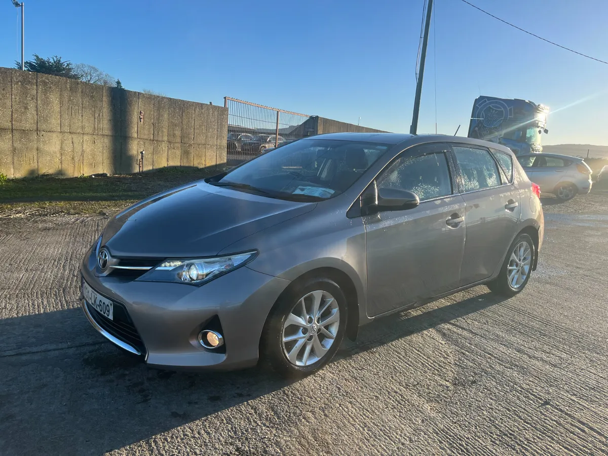 Toyota Auris 2013 - Image 3