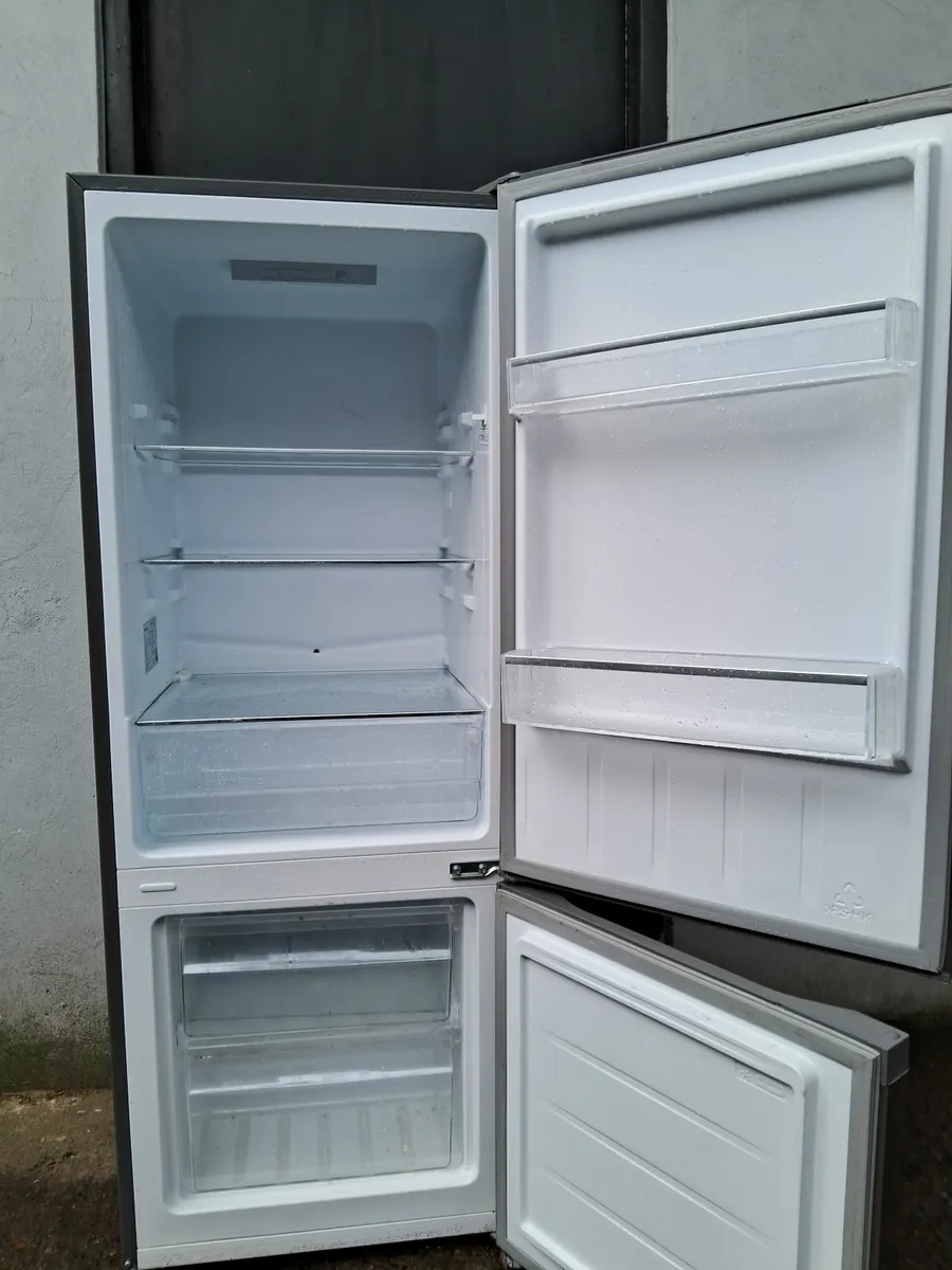 FRIDGE AND FREEZER - Image 4