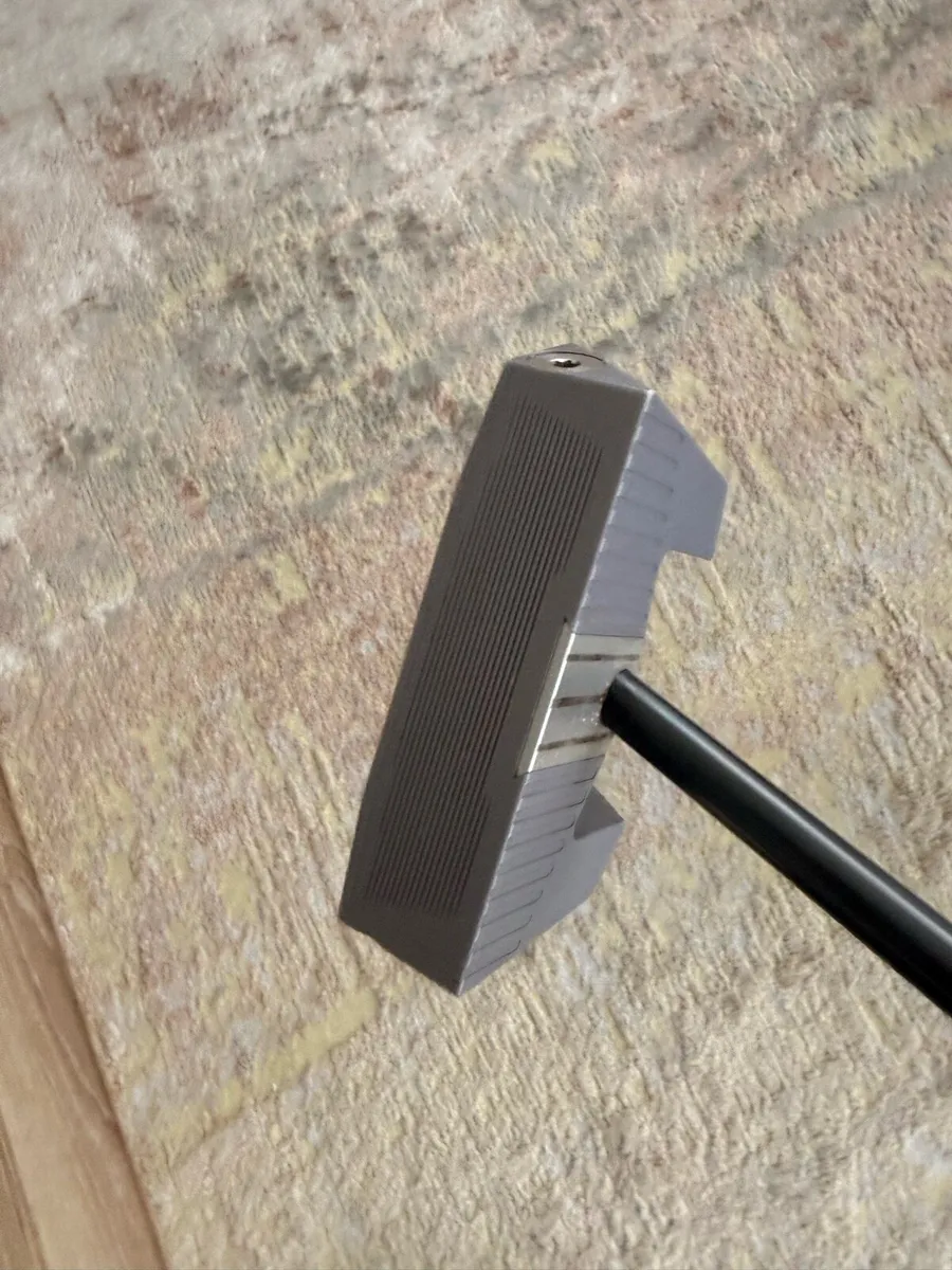 LAB Putter - Image 4