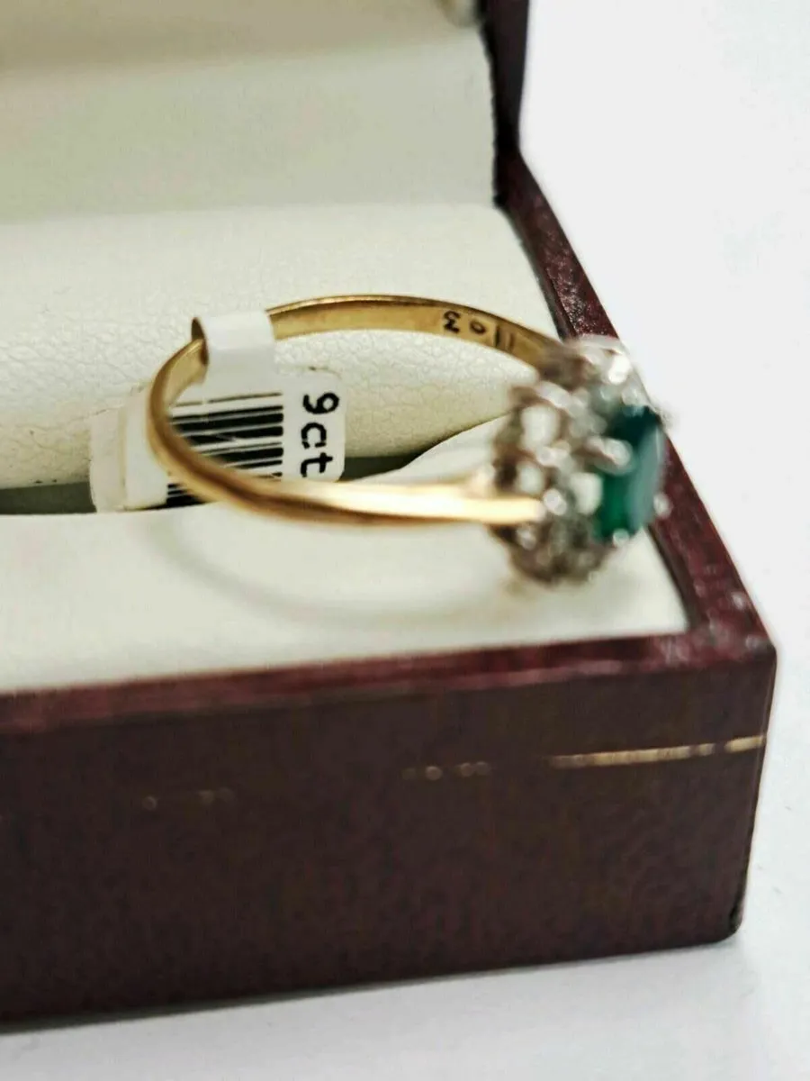 9K Emerald Diamond Ring 9CT - Image 3