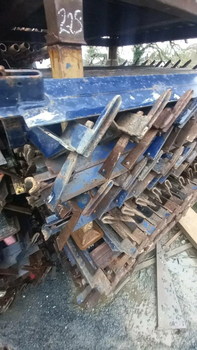 Large amount of scf for sale or hire - Image 3