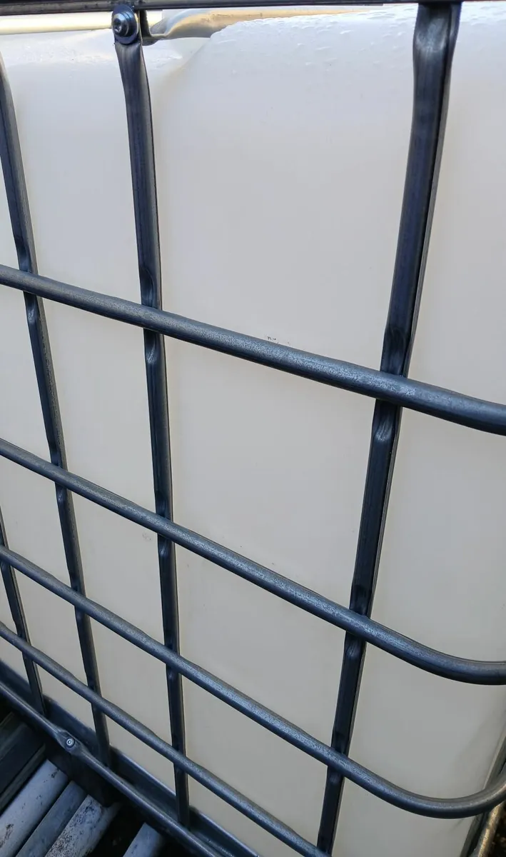 1000 litre IBC - Image 1