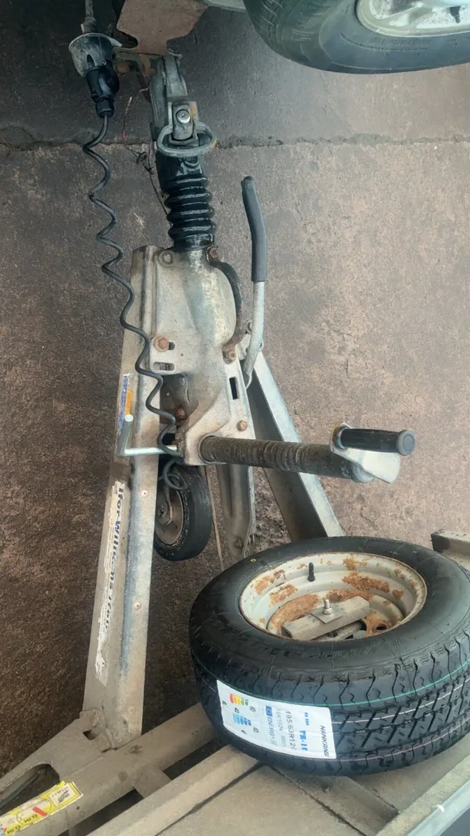 Ifor Williams 12 foot dropside trailer - Image 3