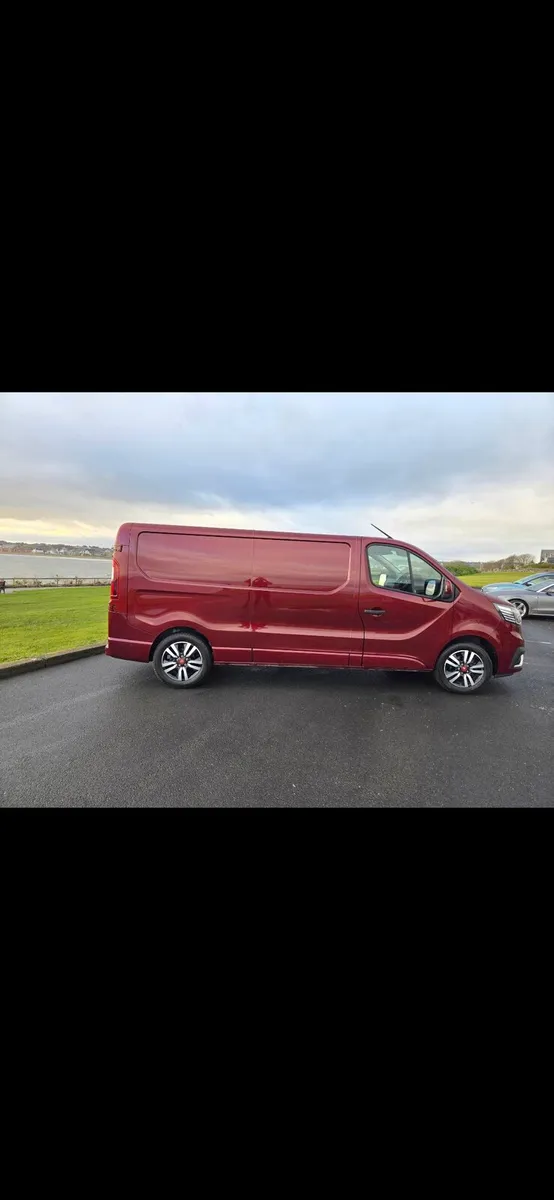 2024 Renault traffic Exclusive Red Addition 150bhp - Image 4