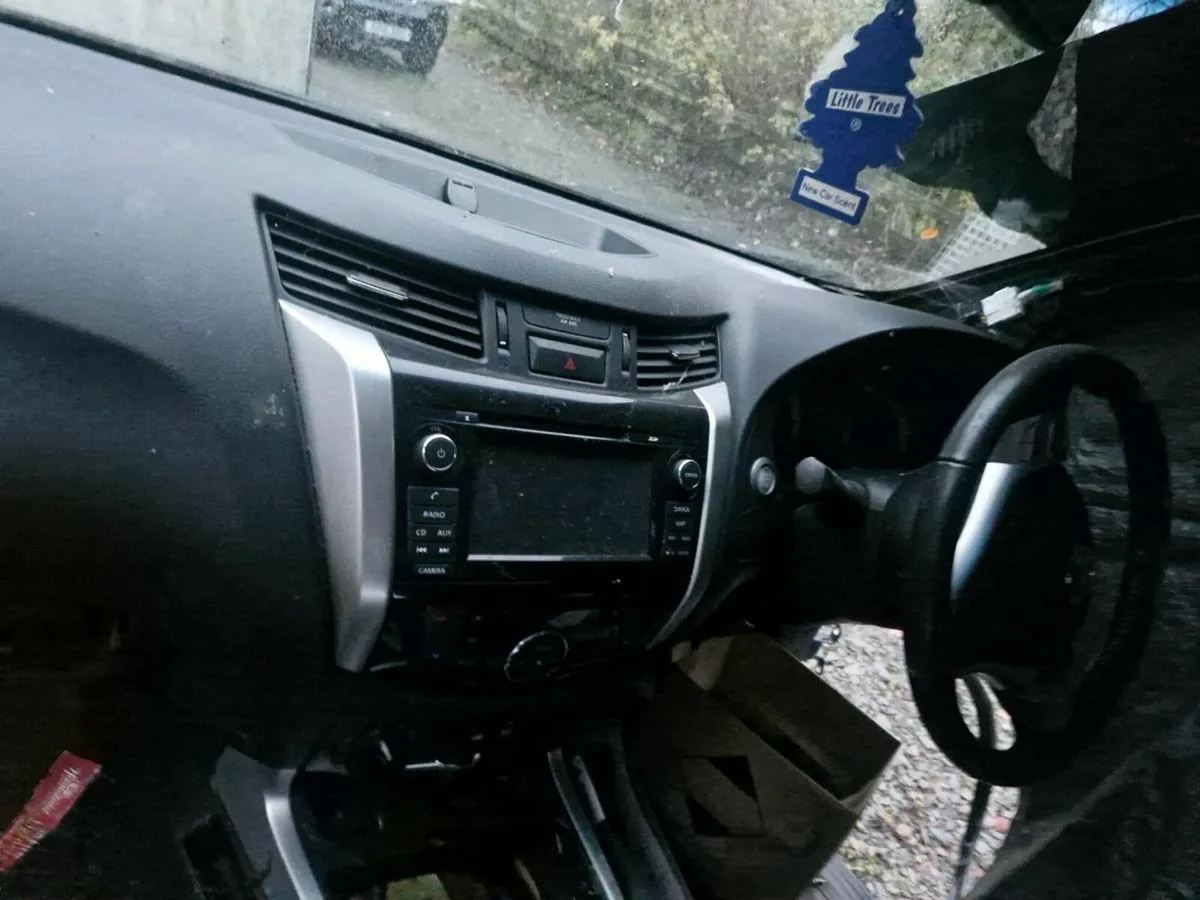 Nissan navara - Image 4