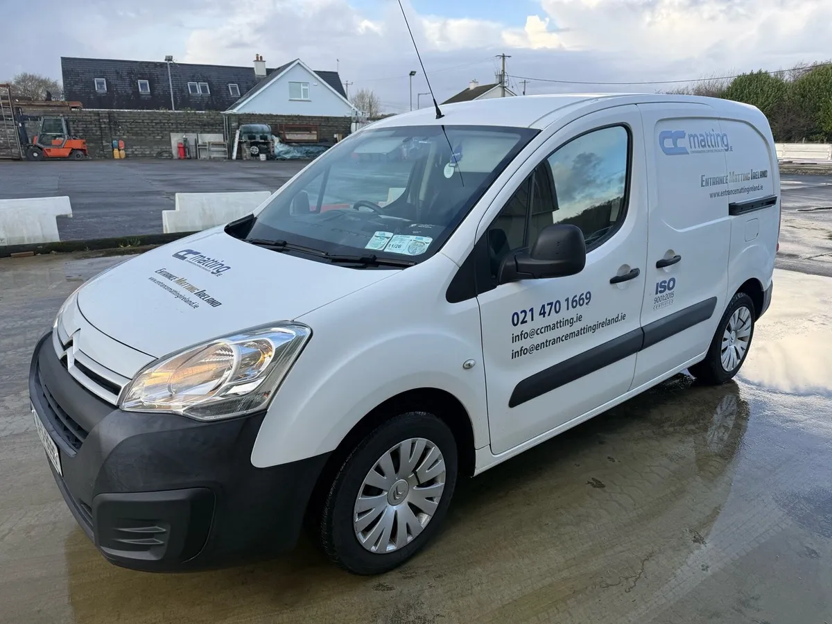 191 Citroen Berlingo LX BLUEHDI 75 - Image 4