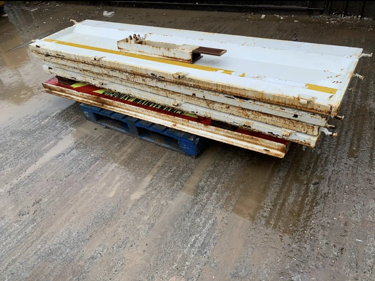 8ft Side Boards to Suit 16ft Body - Image 3