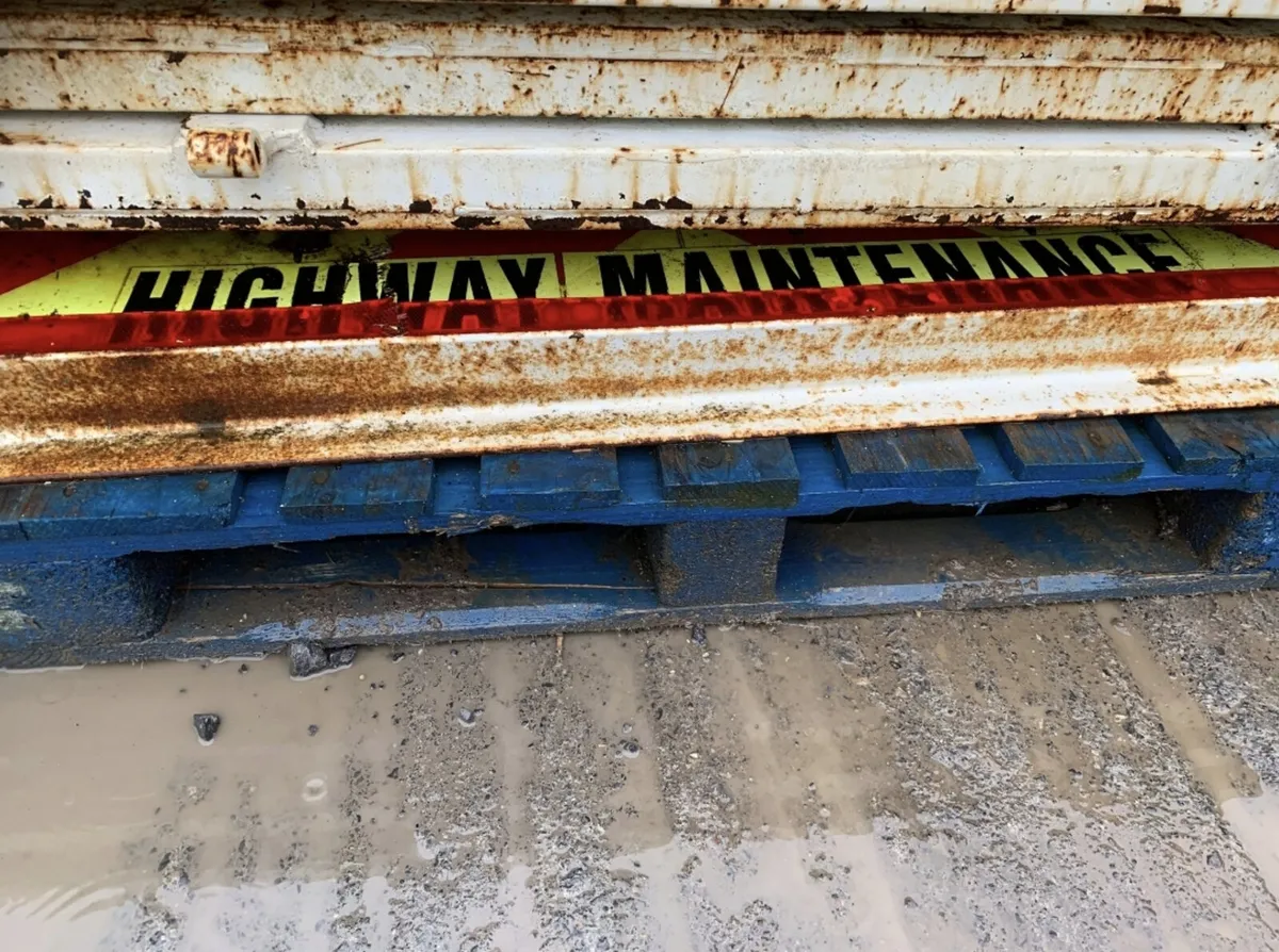 8ft Side Boards to Suit 16ft Body - Image 4