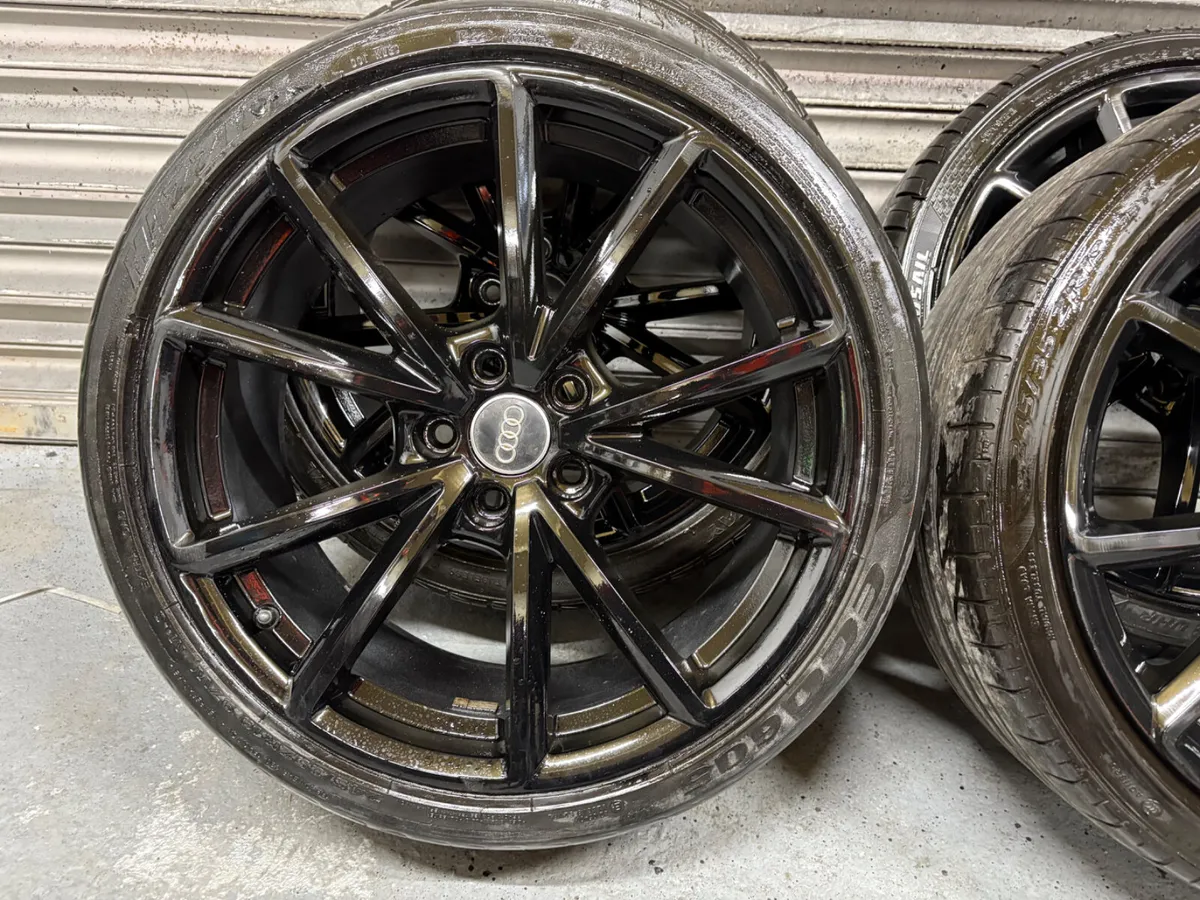 Audi RS4 Alloys 19” - Image 4
