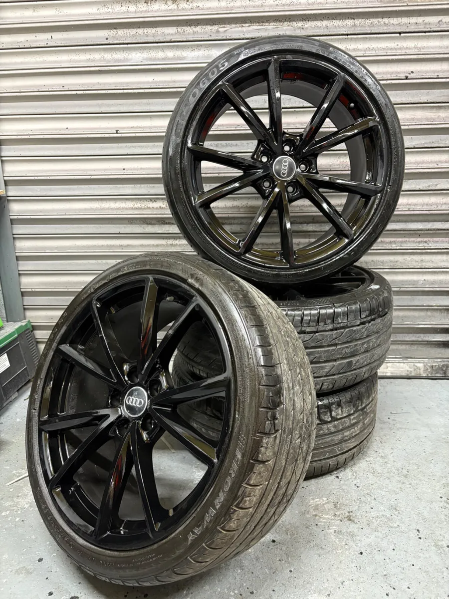 Audi RS4 Alloys 19” - Image 1