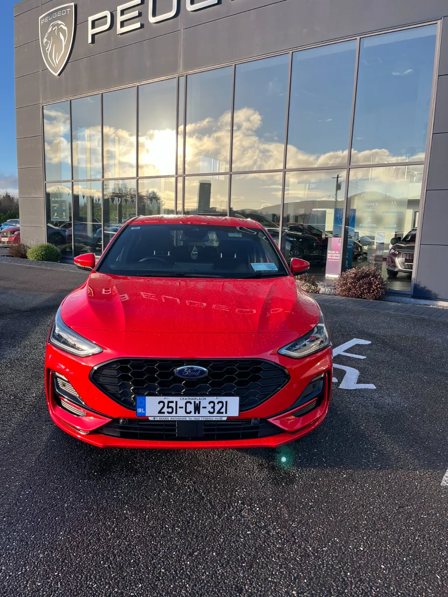 Ford Focus 2025 - Image 2