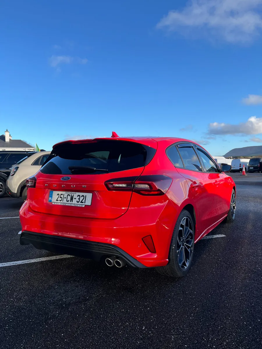 Ford Focus 2025 - Image 4