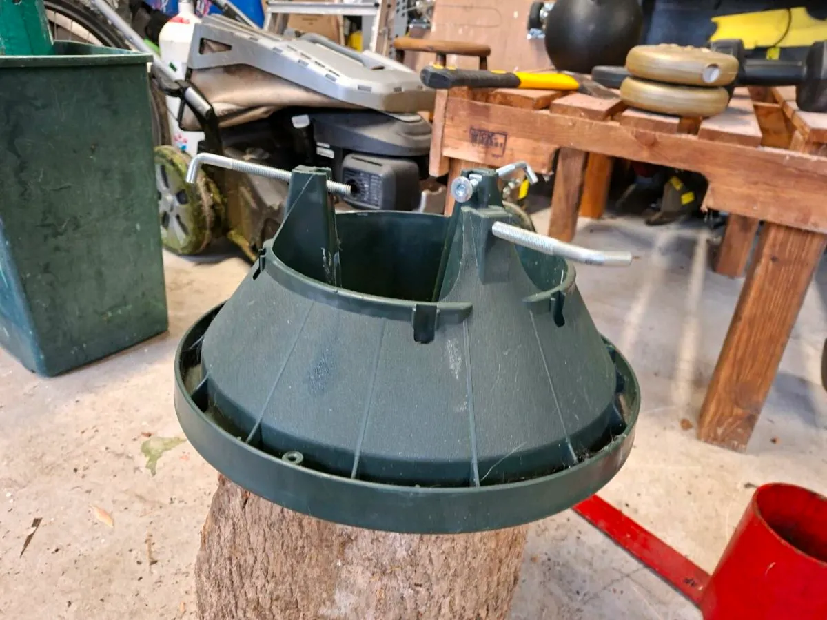 Christmas Tree stand - Image 3