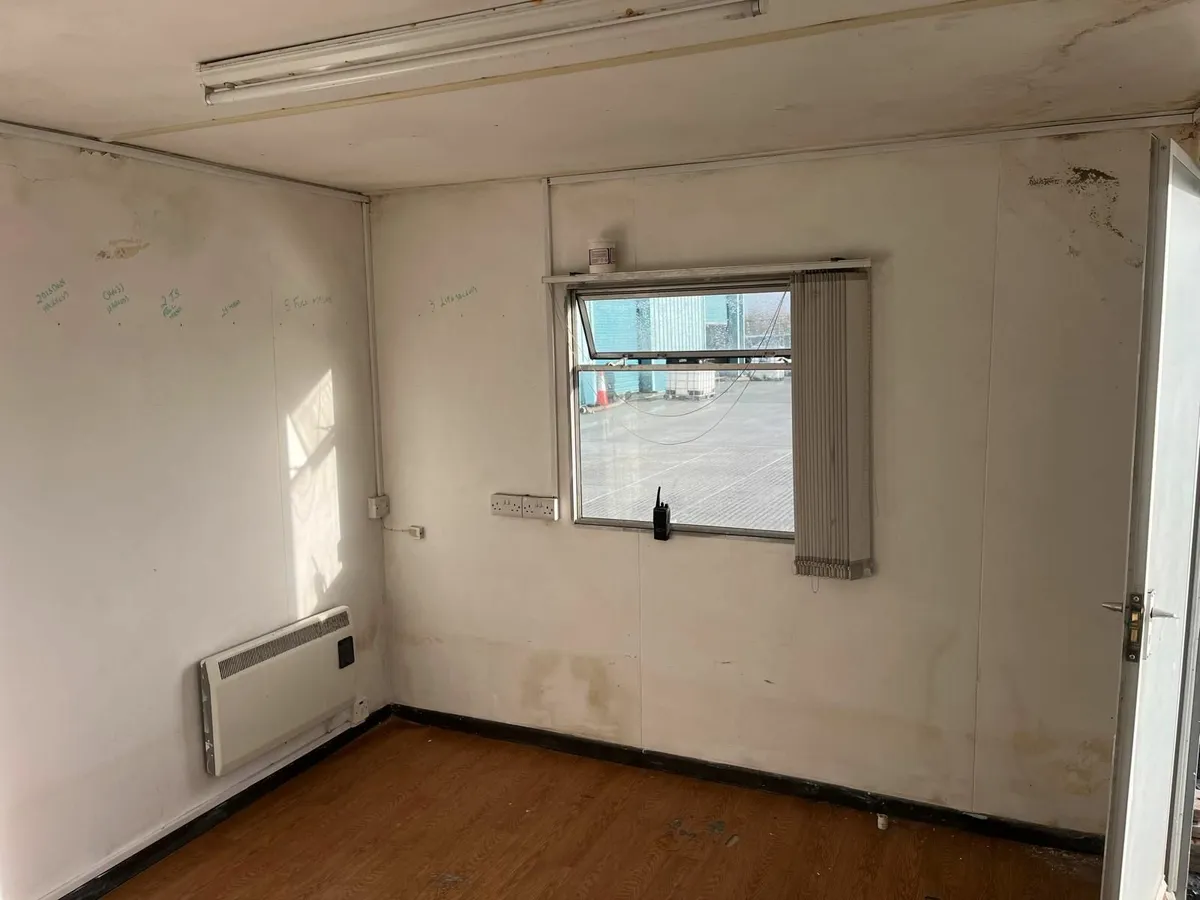 Portacabin - Home Office - Image 4