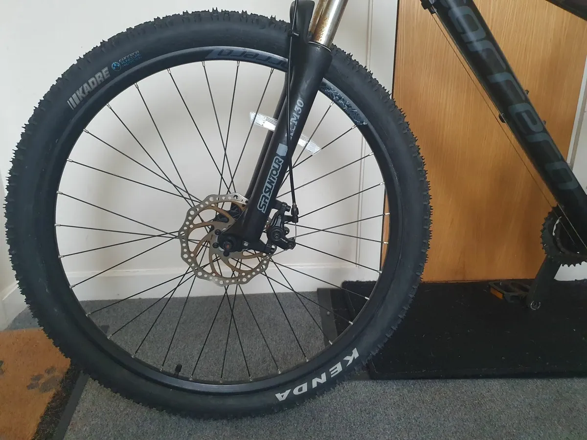 Carrera Vengeance Bike - Image 4