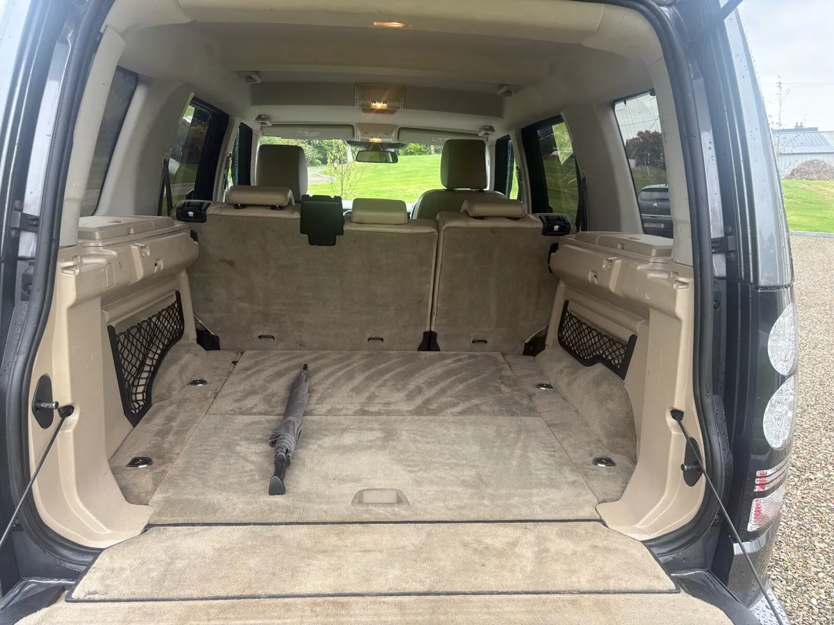 Land Rover Discovery 4 - Image 3