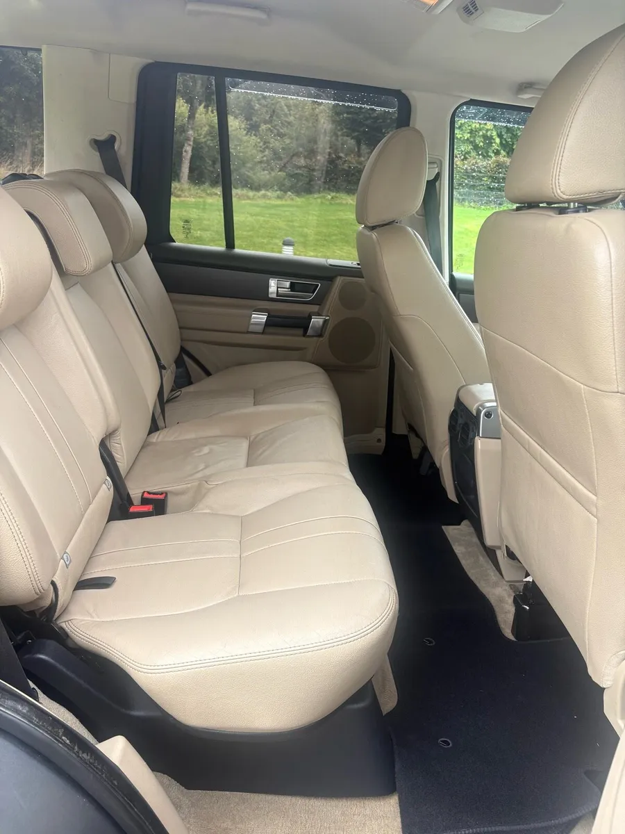 Land Rover Discovery 4 - Image 4