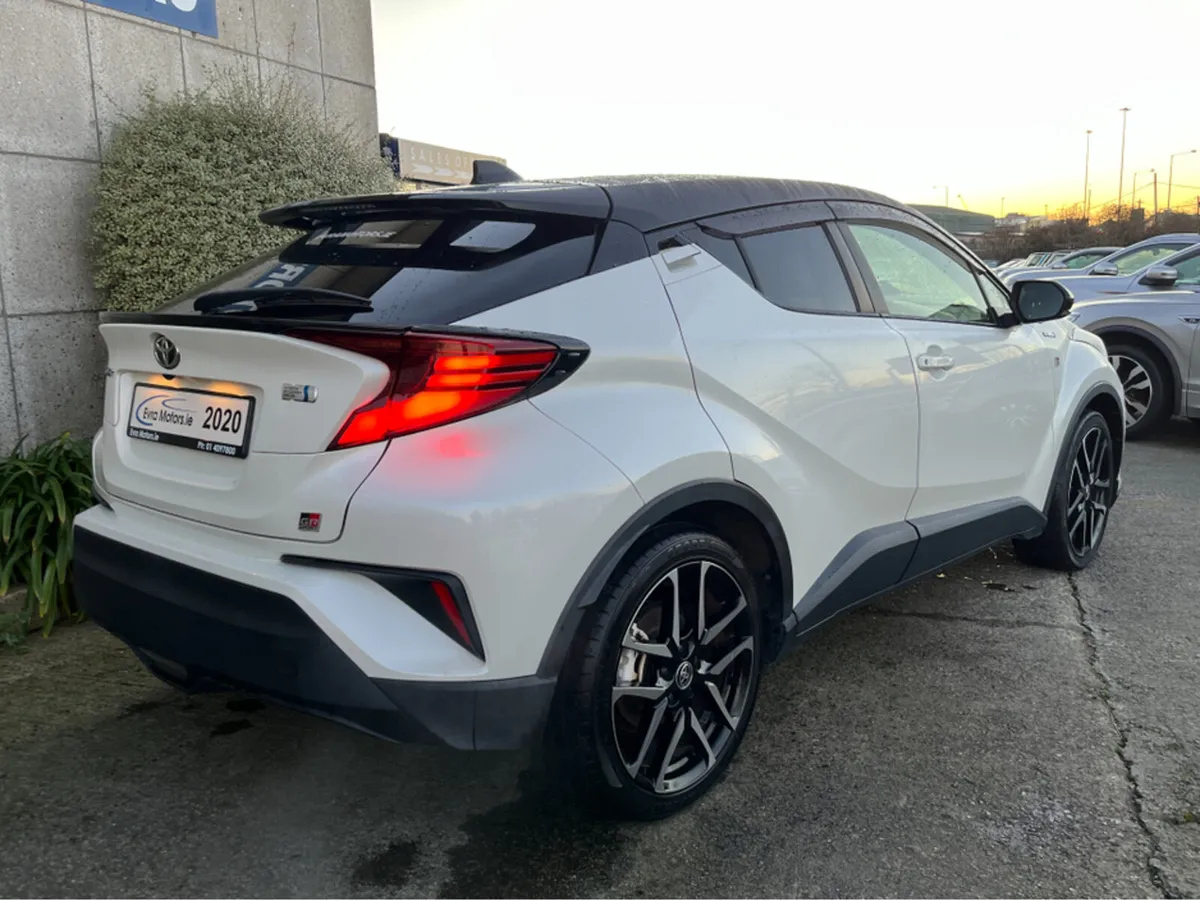 Toyota C-HR GR AUTOMATIC HYBRID 1.8 PETROL //HIGH - Image 4