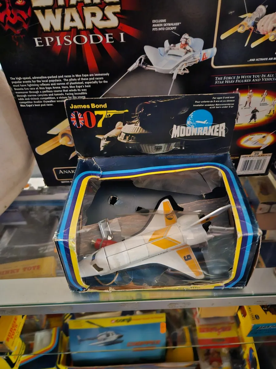 Corgi James Bond Space Shuttle Moonraker - Image 1