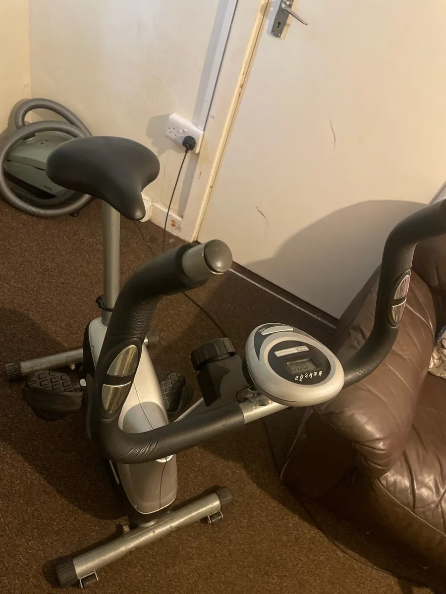 Exercise bike - Image 1
