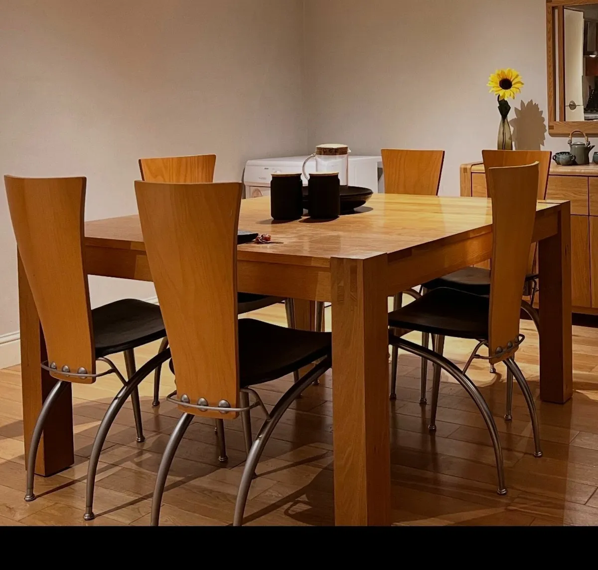 Dining table and chair - Image 1