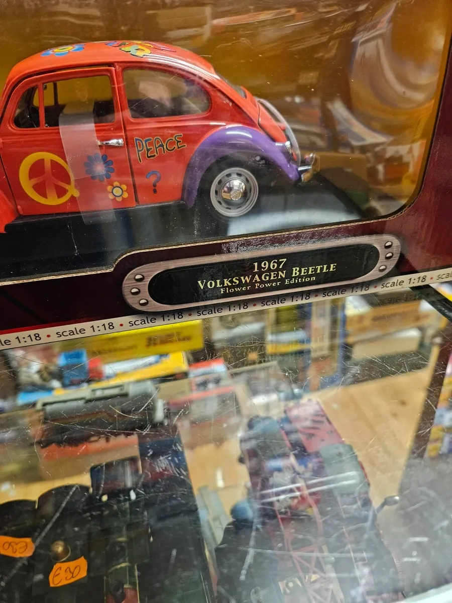 Corgi Road Signature VW Beetle 1.18 - Image 2