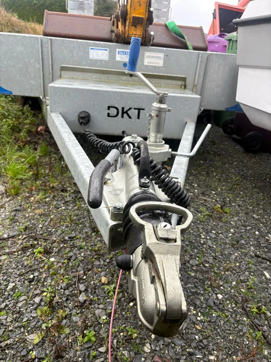 Dale Kane Plant Trailer 12”x6” - Image 2