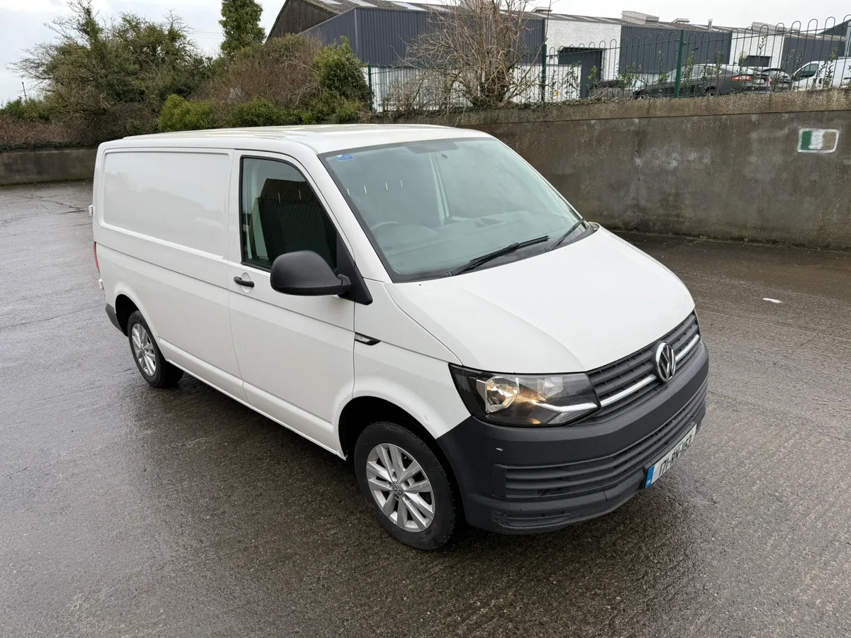 17 Volkswagen Transporter 2.0 TAX & DOE - Image 1