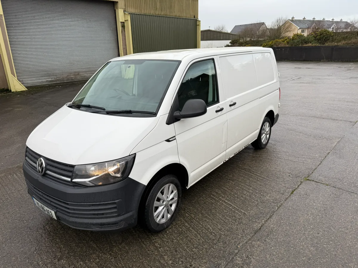 17 Volkswagen Transporter 2.0 TAX & DOE - Image 3