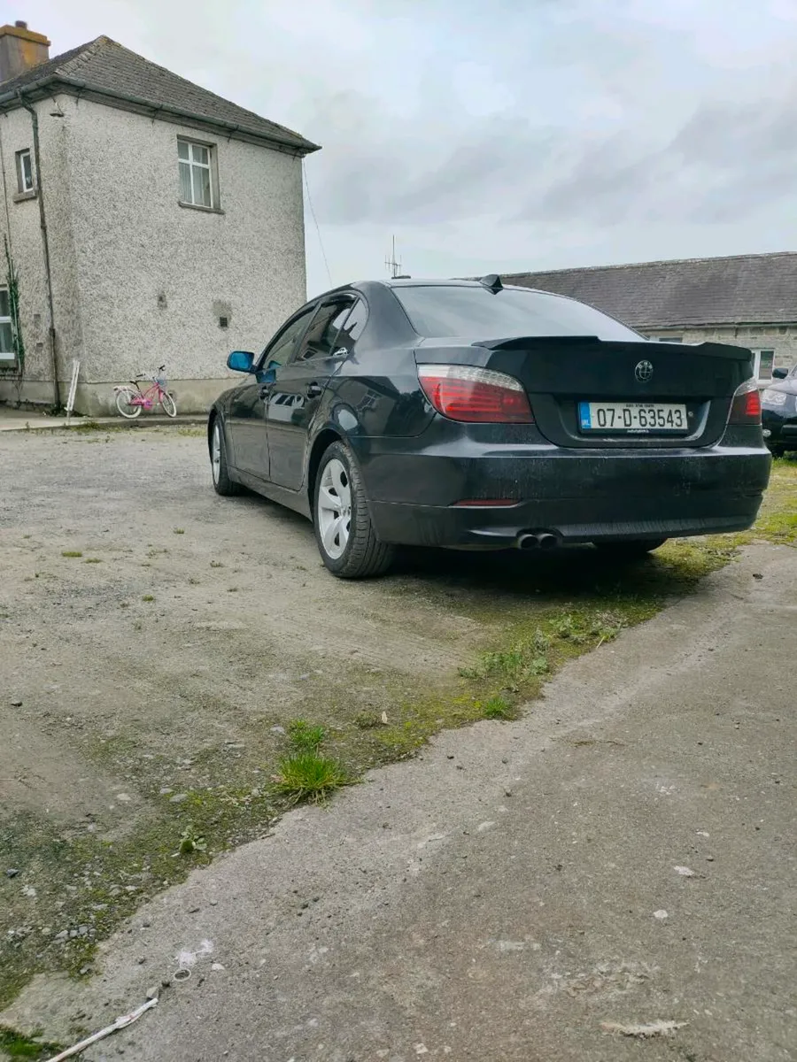 2007 BMW 523i - Image 3