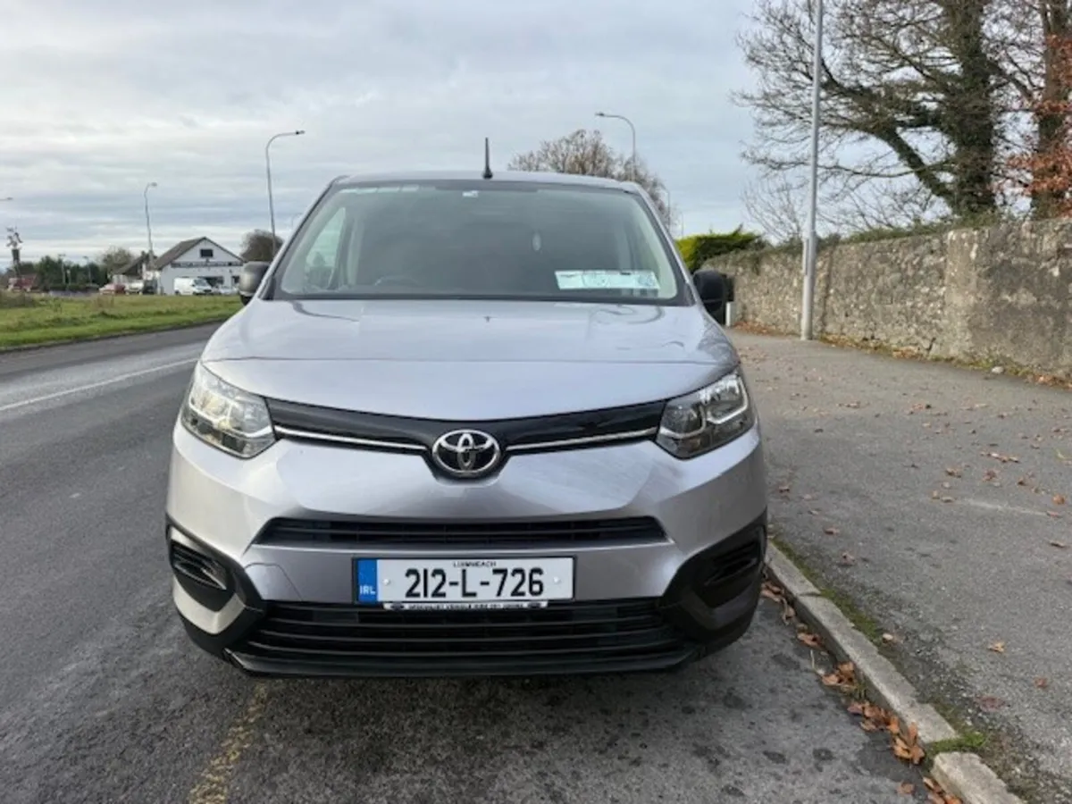Toyota Proace 2021 - Image 2