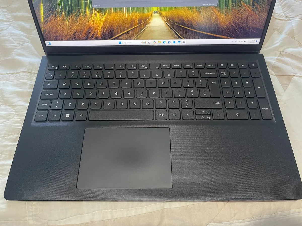 Dell Vostro 3520 - i5(11th)-16GB-2xSSD - Image 2