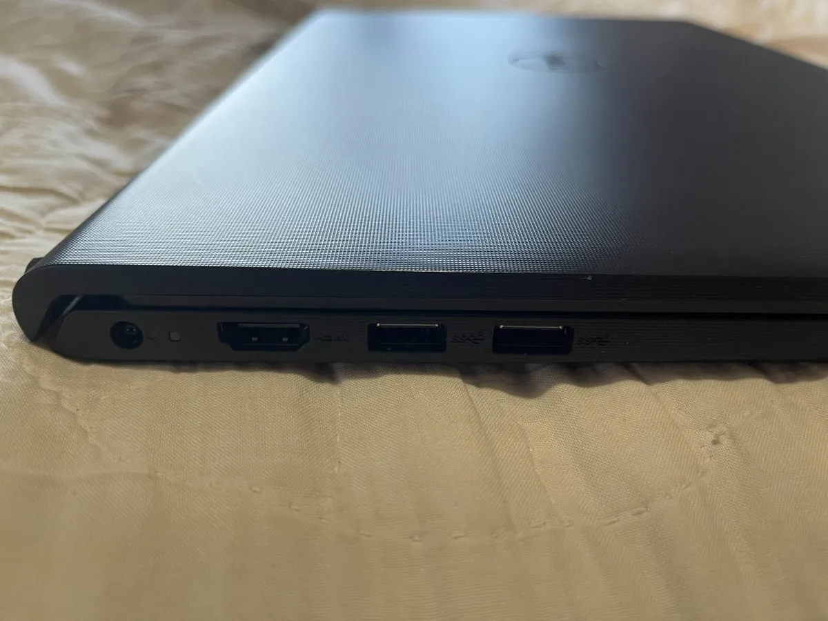 Dell Vostro 3520 - i5(11th)-16GB-2xSSD - Image 3