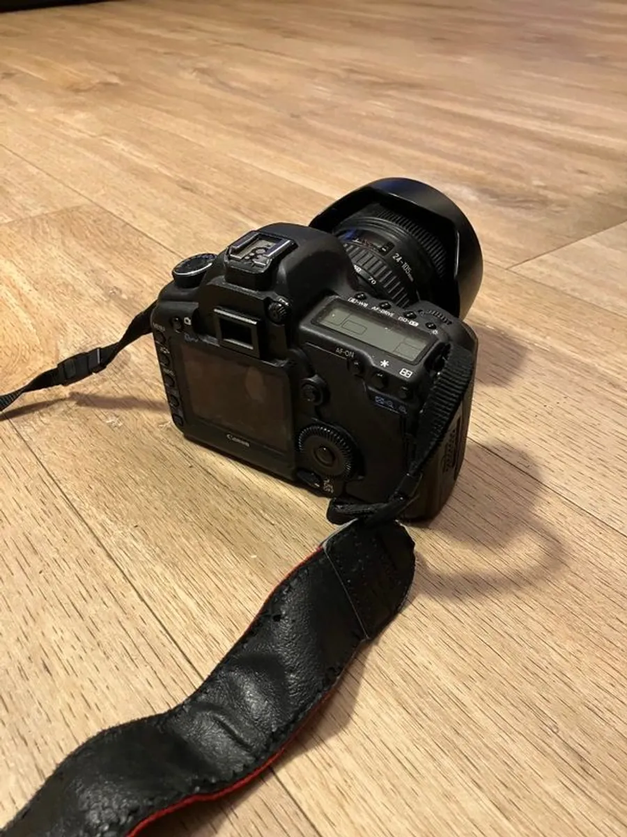 canon camera and lens as new - Image 3