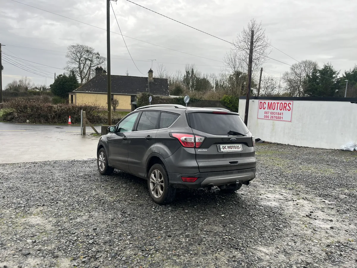2017 Ford kuga (CREWCAB ) Only €333 road tax - Image 4