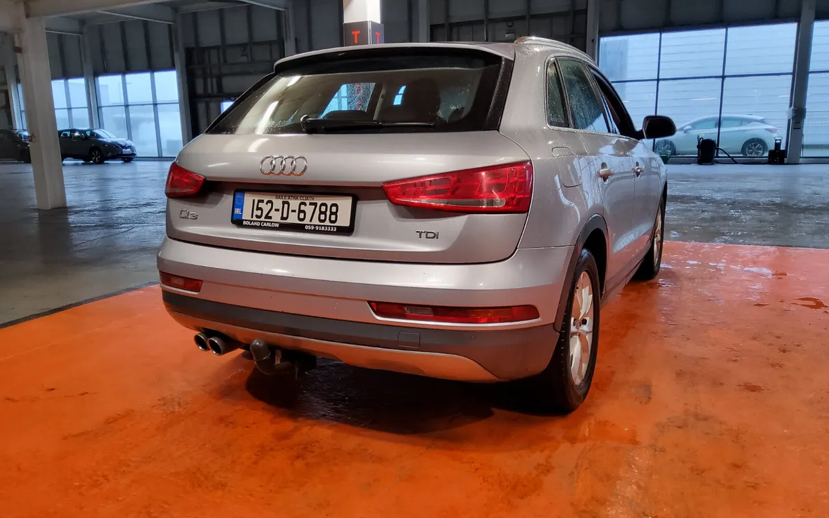 Audi Q3 2015 - Image 3