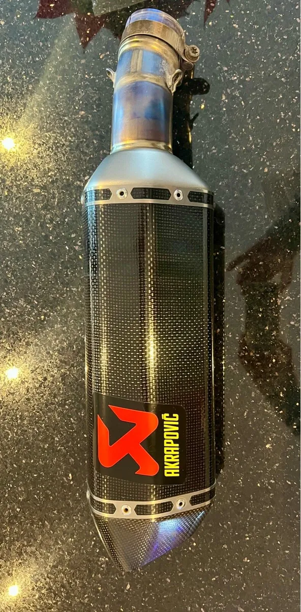 AKRAPOVIC EXHAUST CARBON BLACK - Image 1