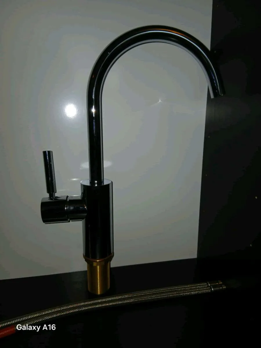 Bathroom stuff - Image 3