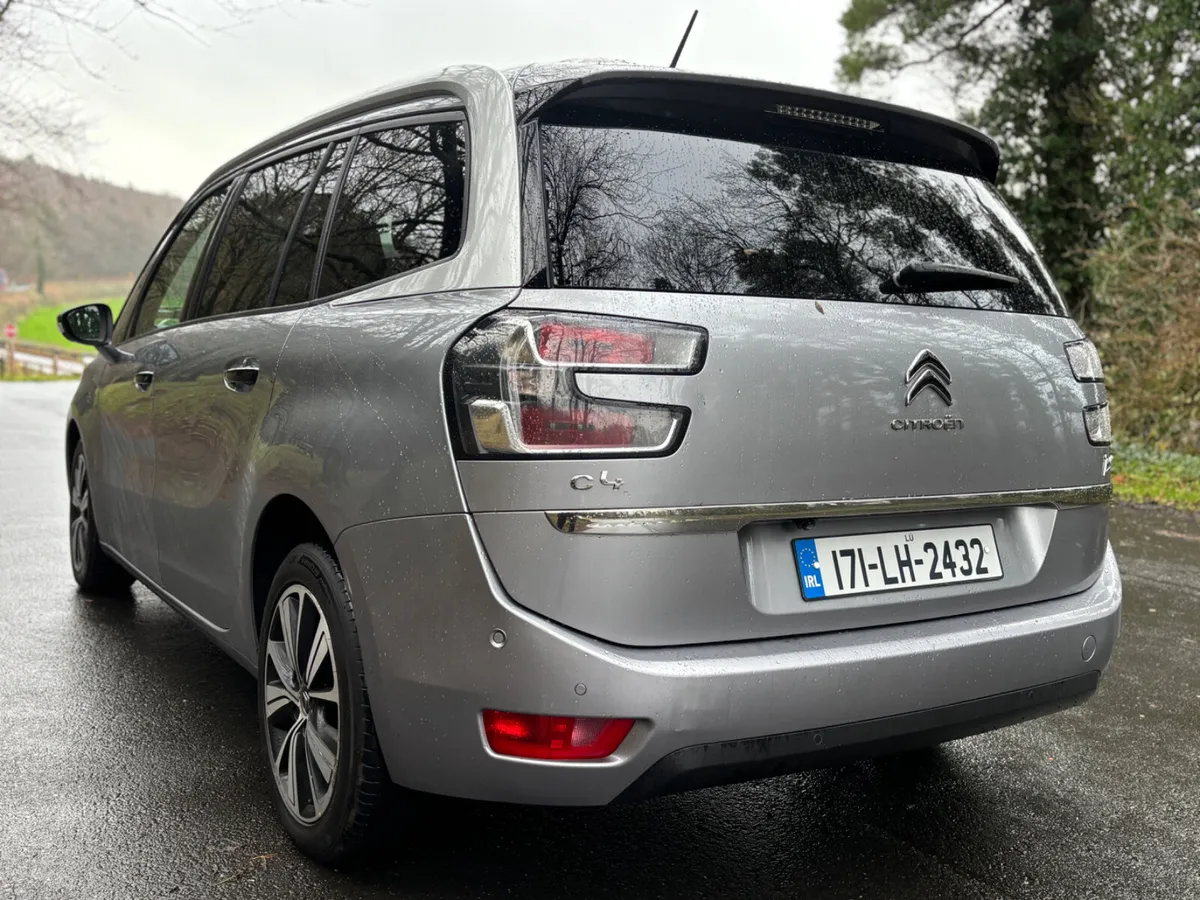 STUNNING!! 2017 Citroen C4 BlueHDi 100 Touch - Image 4
