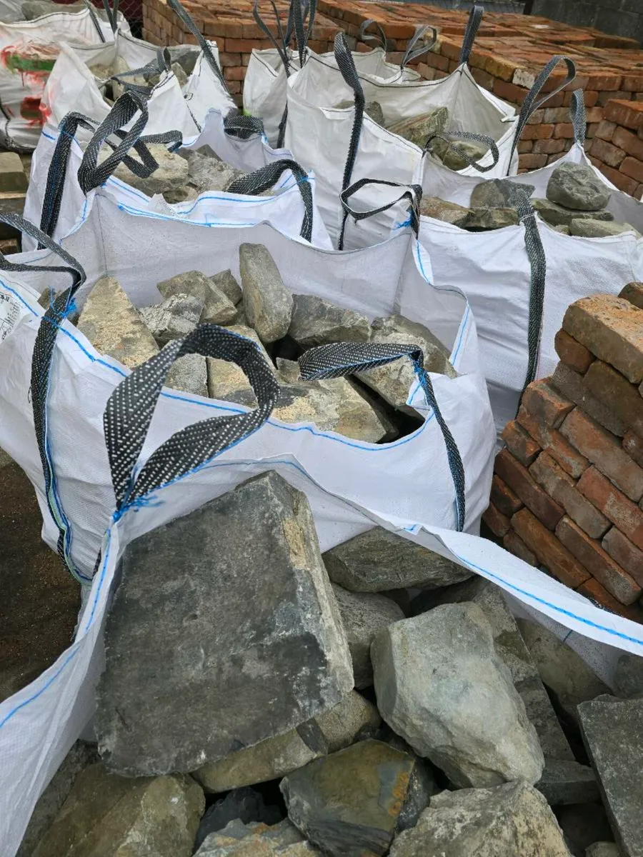 Reclaimed bricks and stone - Image 3