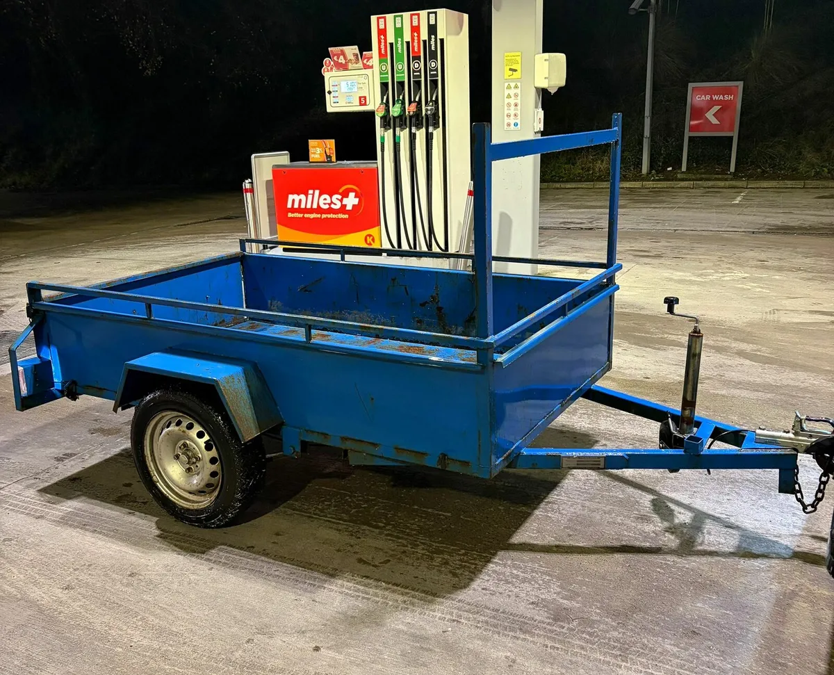 7by4f3 car trailer 6 mouths old - Image 1