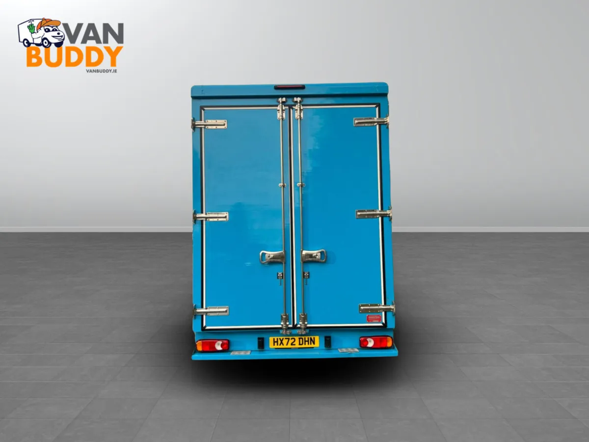 Peugeot Boxer 2.2 BlueHDi 335 S Luton Van - Image 4