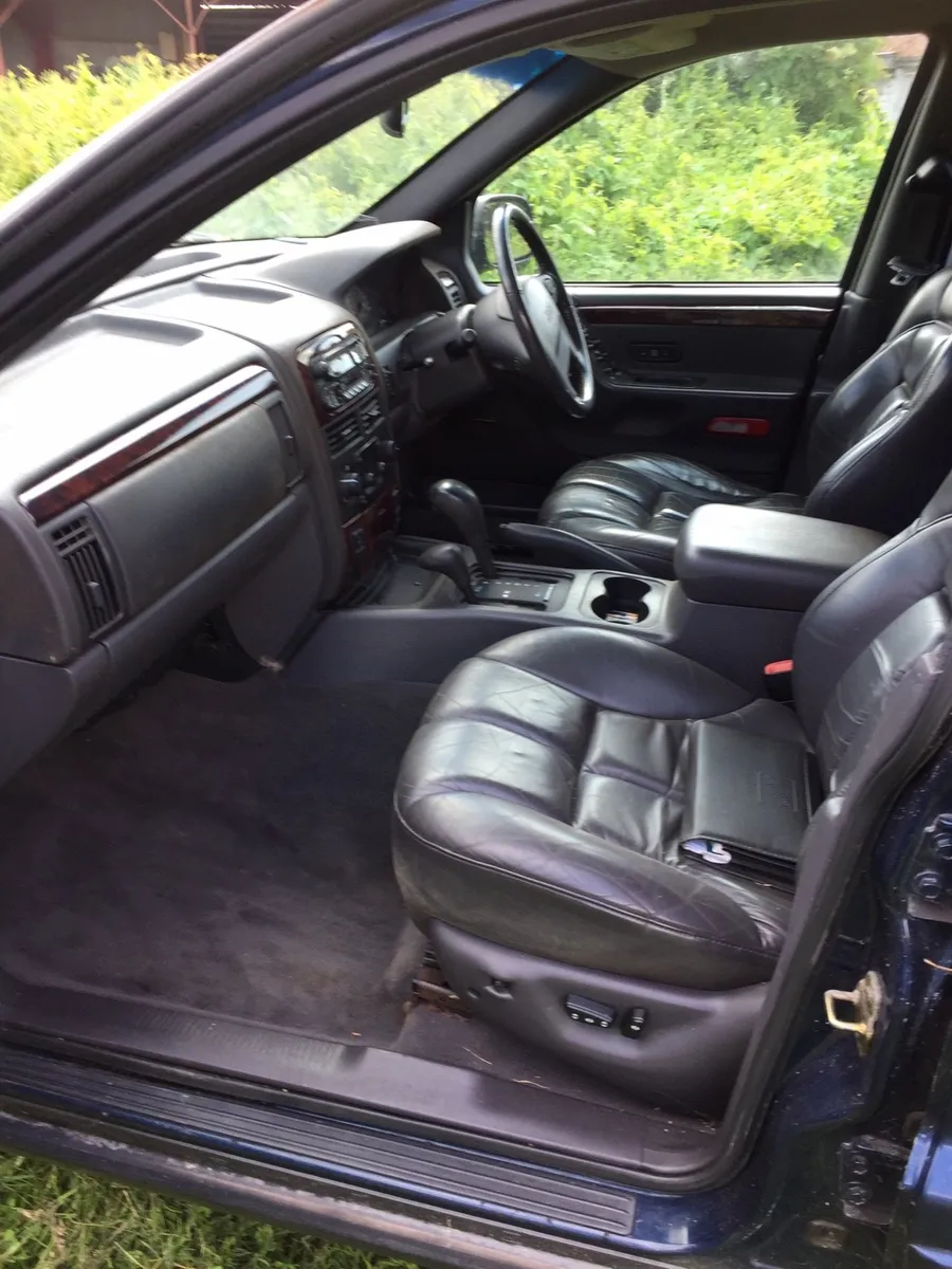 Jeep Grand Cherokee - Image 4