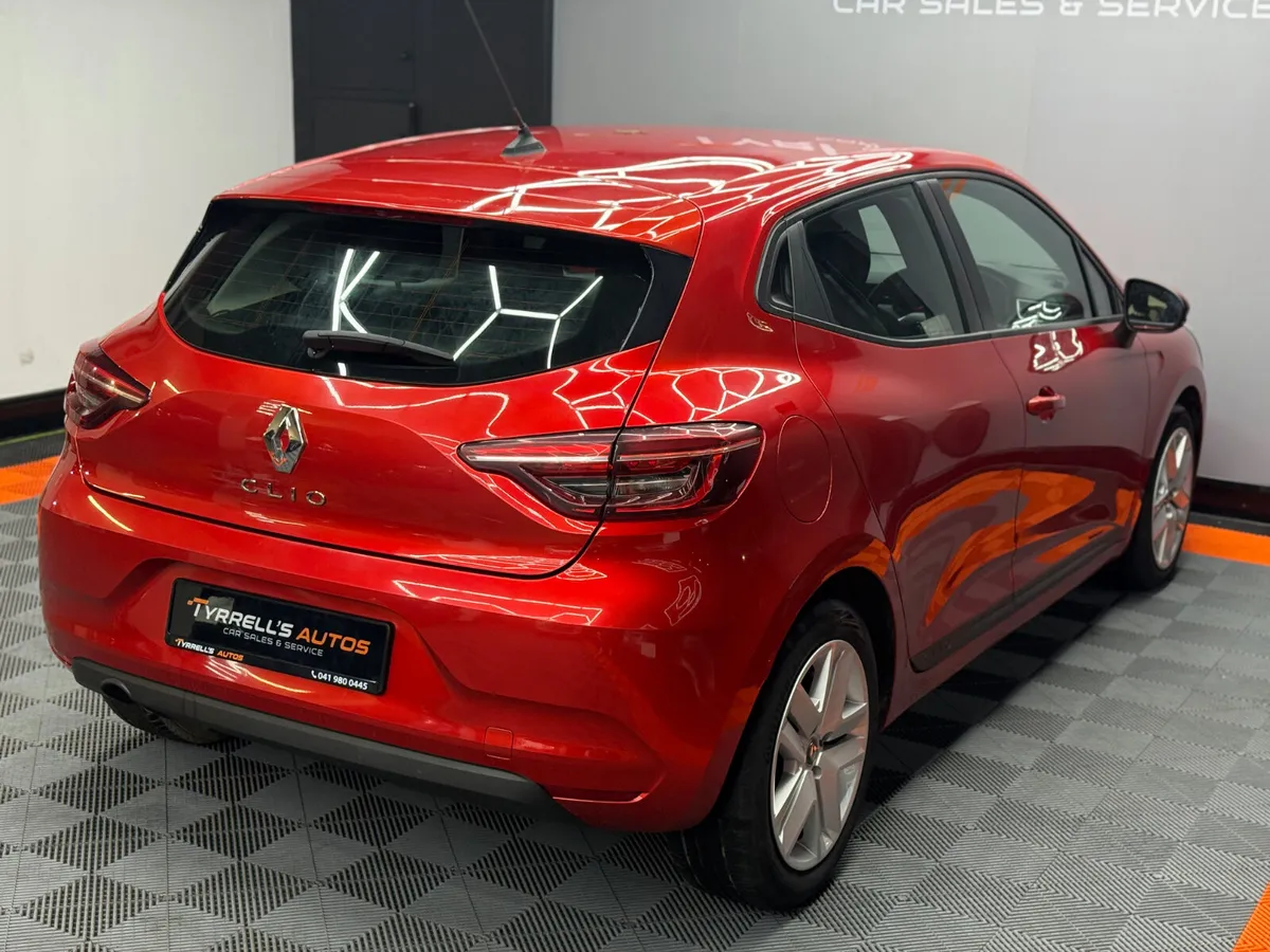 Renault Clio 1.0 Dynamique SCe Petrol 2022 - Image 4
