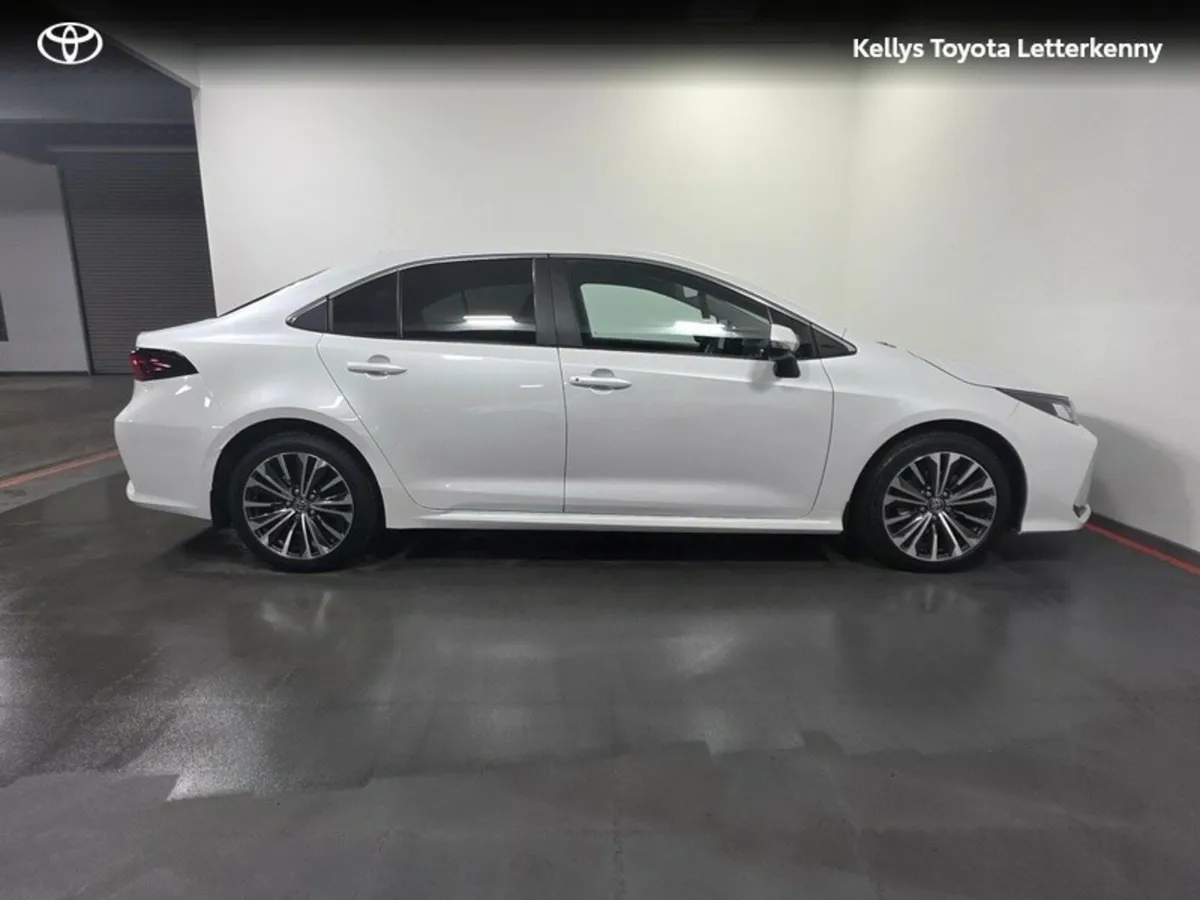 Toyota Corolla COROLLA HYBRID LUNA SPORT #39 - Image 3