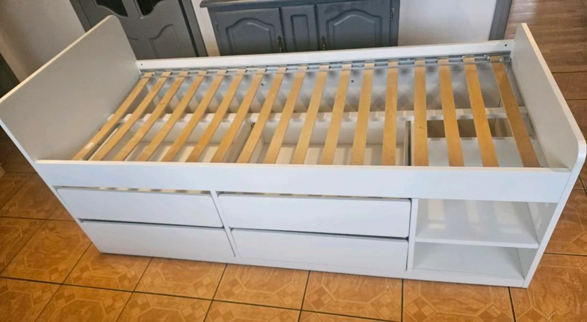 Slakt Ikea Bed Frame w storage + slatted bedbase - Image 2